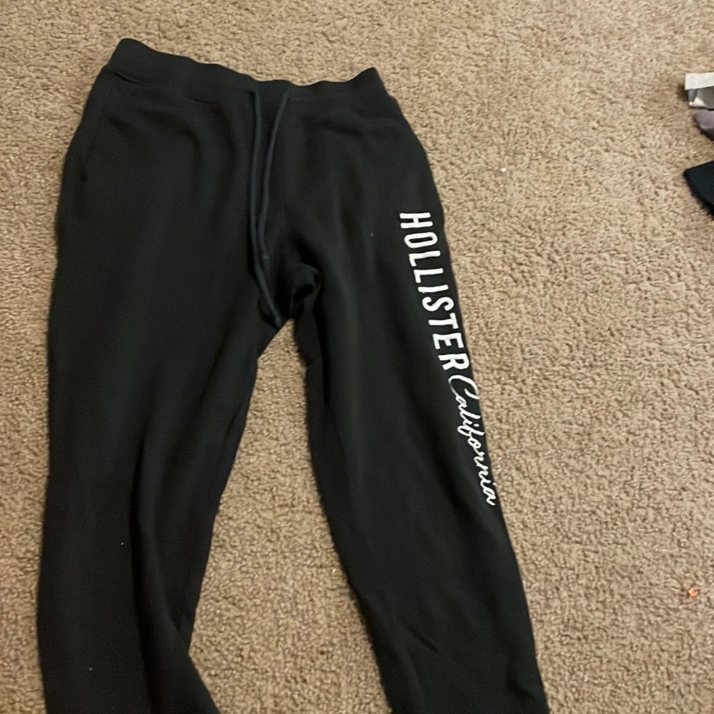 hollister sweats